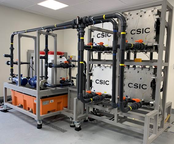 El CSIC presenta su prototipo de batería de vanadio para el almacenamiento de energía eléctrica a gran escala