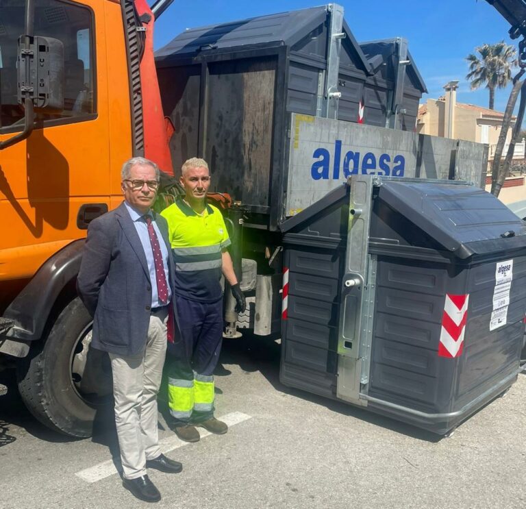 El Ayuntamiento continúa con la renovación de contenedores en la ciudad con 70 nuevas unidades
