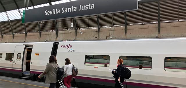 Transportes adjudica contratos para la modernización de la línea de alta velocidad Madrid-Sevilla por 52 millones de euros