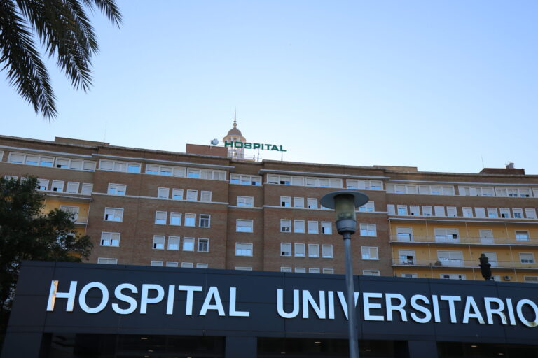 Doce hospitales públicos de Andalucía entre los 100 mejores de España, según la revista Newsweek